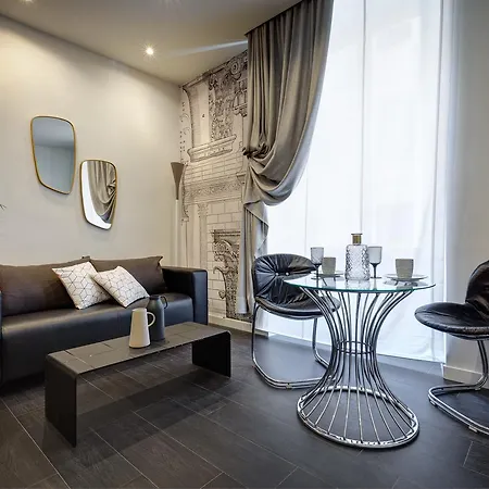 Intown Luxury Apartment Rom