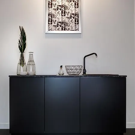 Intown Luxury Apartment *