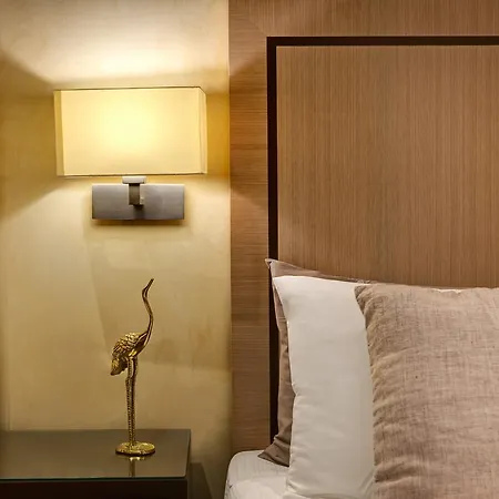 Intown Luxury Apartment