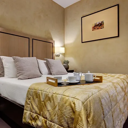Intown Luxury Apartment