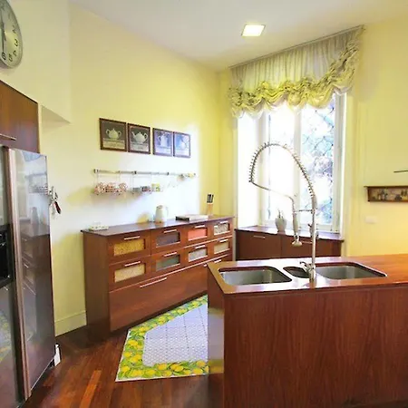 Intown Luxury Apartment * Rzym