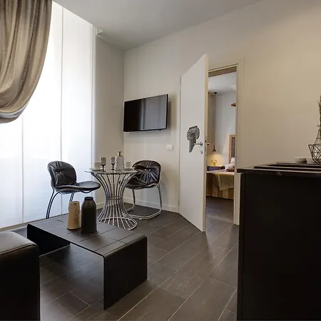 Intown Luxury Apartment